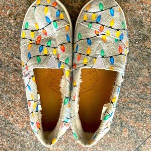 Tom’s shoes for girls, size 2, excellent condition, fur inside